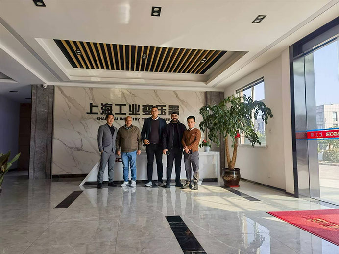 आमच्या कार्यशाळेला प्रत्यक्ष भेट देण्यासाठी इजिप्शियन ग्राहकांचे मनापासून आणि मनापासून स्वागत!