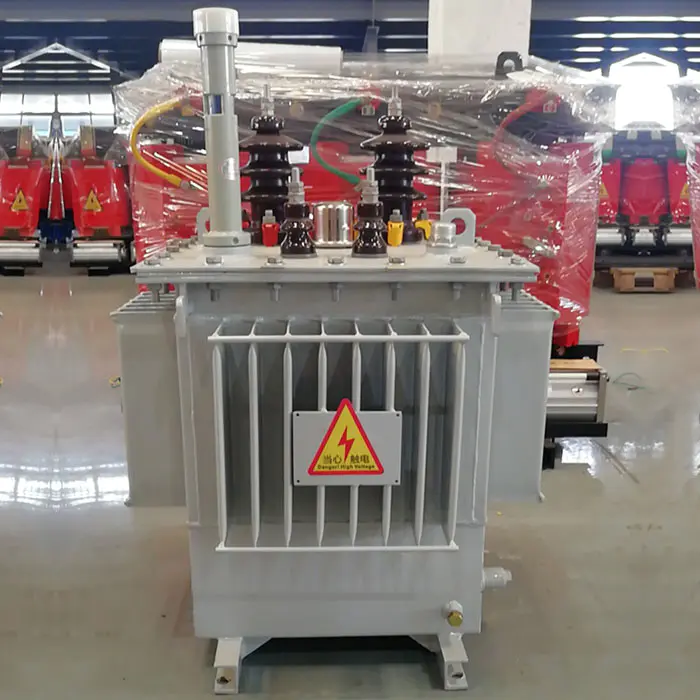 विश्वासार्ह उर्जा वितरणासाठी 30kVA तेल बुडवलेल्या ट्रान्सफॉर्मरला काय आदर्श पर्याय बनवते?